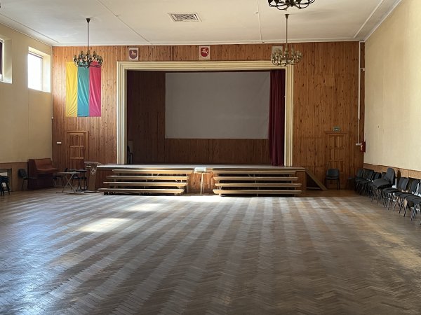 Aktų salė, Kauno Veršvų gimnazija (Mūšos g. 6)