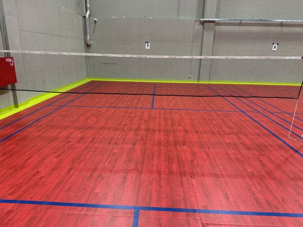 LEDO RŪMAI (BADMINTONO AIKŠTĖ NR. 1), Kovo 11-osios 26, Kauno sporto mokykla „Startas“