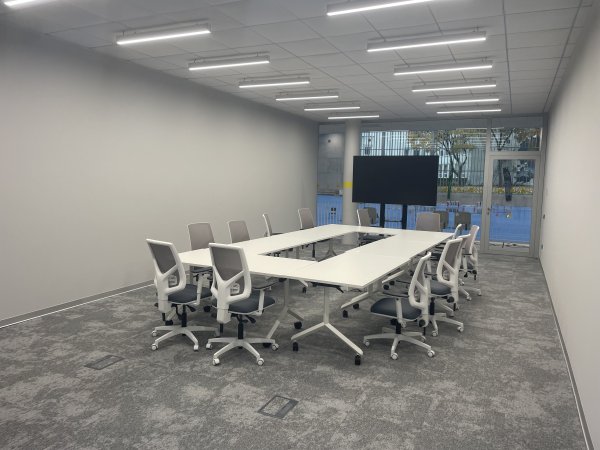 Lengvosios atletikos maniežas, posėdžių salė 3, Perkūno.al. 5, Kauno sporto mokykla „Startas“,...