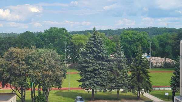 Futbolo aikštė b4, Vytauto Didžiojo universiteto klasikinio ugdymo licėjus (Šančių...